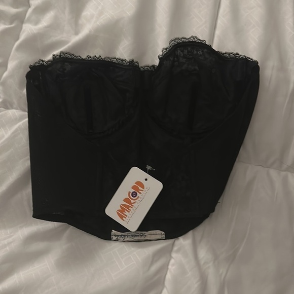 Authentic Vintage Lace Bustier 🖤 - Picture 3 of 8